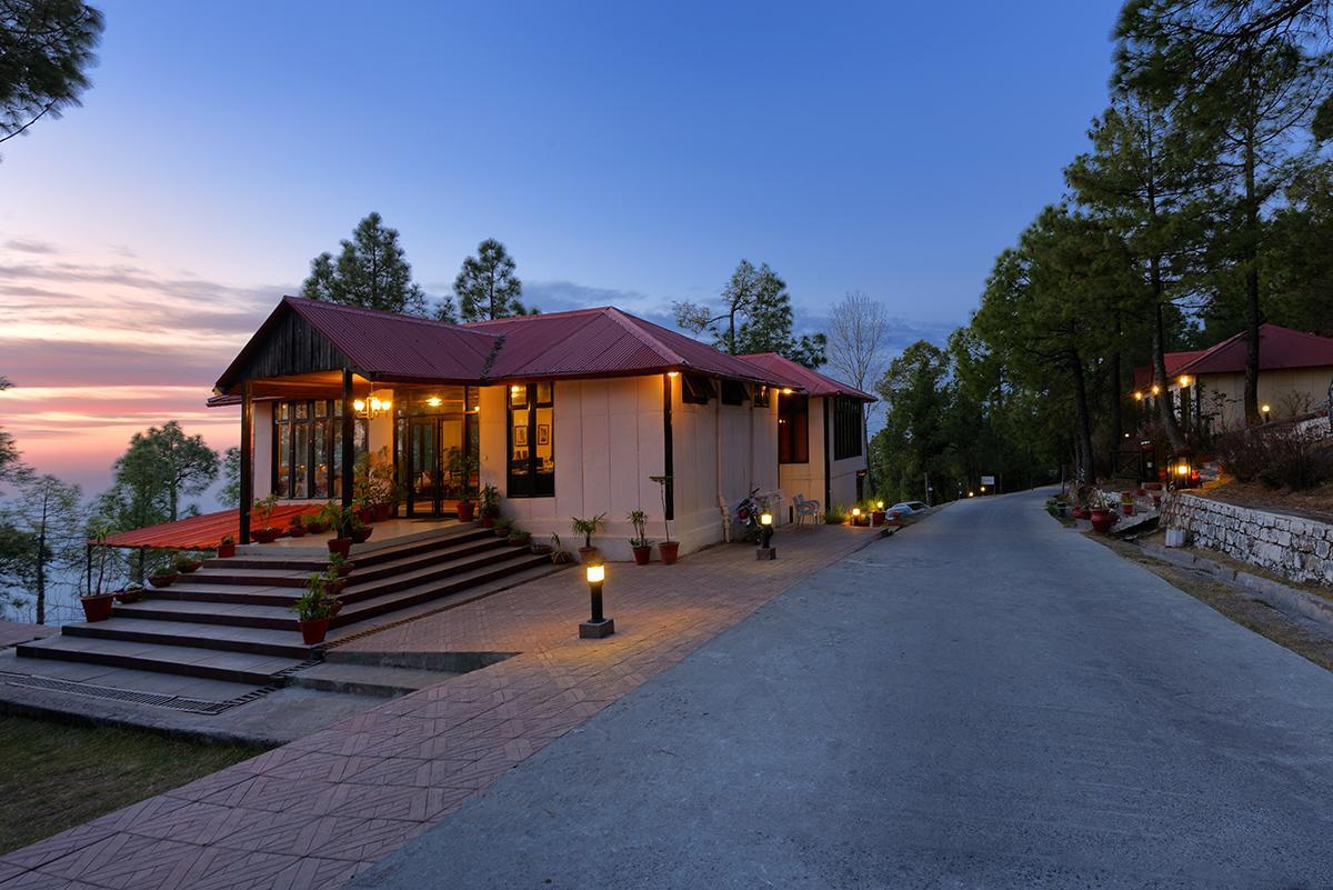 Отель Arcadian Blue Pines Муррее Экстерьер фото