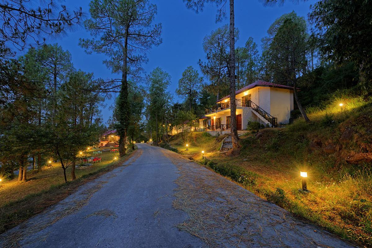 Отель Arcadian Blue Pines Муррее Экстерьер фото