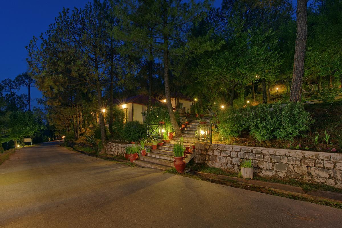 Отель Arcadian Blue Pines Муррее Экстерьер фото